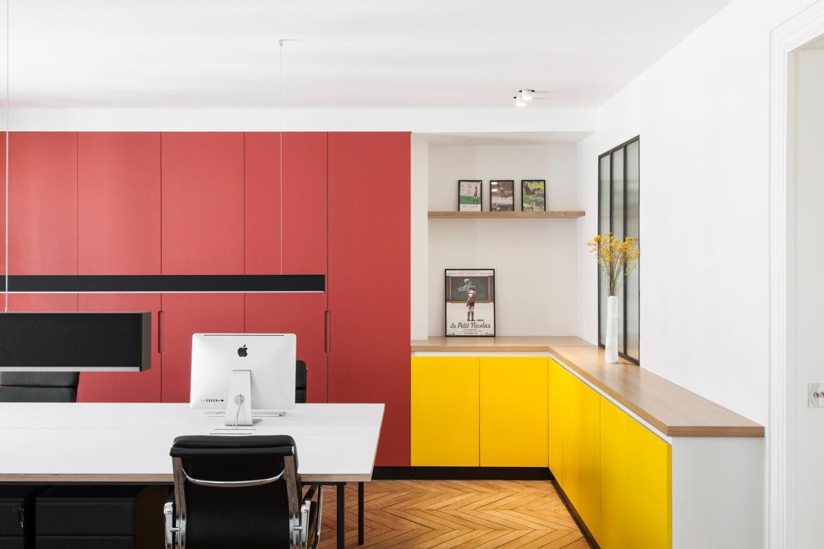 Homeoffice aus Ikea Korpussen: Kleiderschrank in Rot 01 - Terra & gelb